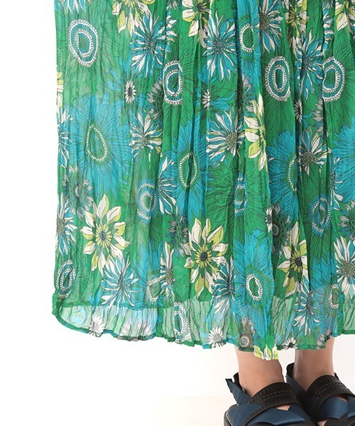 チチカカ（チチカカ）の「リンクルボタニカルスカート（スカート・レディース・ピンク/グリーン/マスタード・FREE）」の14枚目の写真