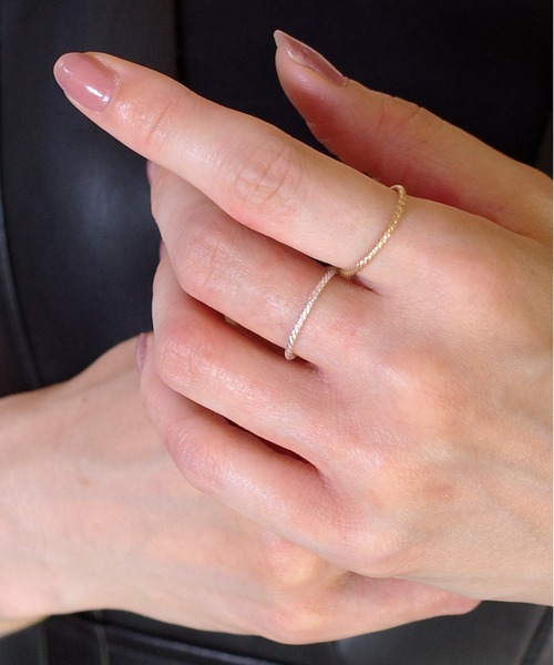 SIGNAL(シグナル)の「【SIGNAL/シグナル】Twist Ring / ツイストリング(リング・レディース・シルバー/ゴールド・#11)」の3枚目の写真