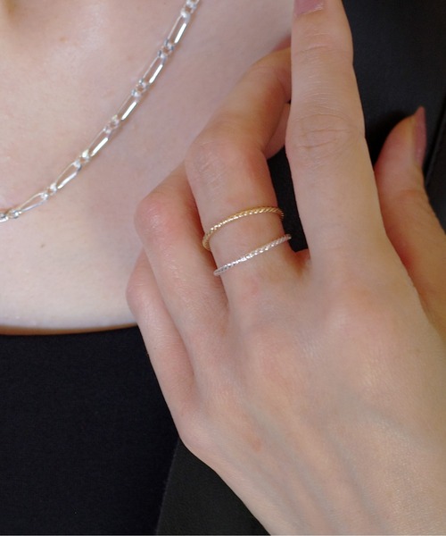 SIGNAL(シグナル)の「【SIGNAL/シグナル】Twist Ring / ツイストリング(リング・レディース・シルバー/ゴールド・#11)」の4枚目の写真