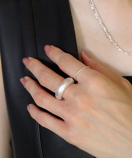 SIGNAL(シグナル)の「【SIGNAL/シグナル】Twist Ring / ツイストリング(リング・レディース・シルバー/ゴールド・#11)」の6枚目の写真