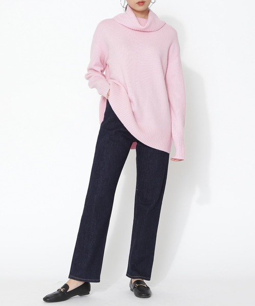 NATURAL BEAUTY BASIC（ナチュラルビューティーベーシック）の「ストレートデニム（デニムパンツ・レディース・ブラック/ネイビー・マルチサイズ）」の2枚目の写真