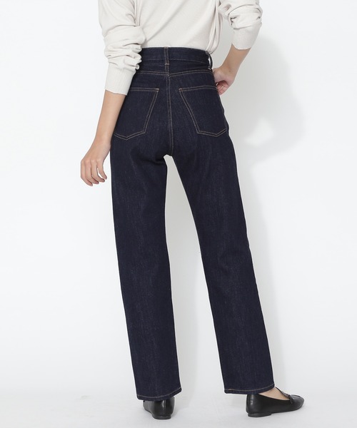 NATURAL BEAUTY BASIC（ナチュラルビューティーベーシック）の「ストレートデニム（デニムパンツ・レディース・ブラック/ネイビー・マルチサイズ）」の12枚目の写真