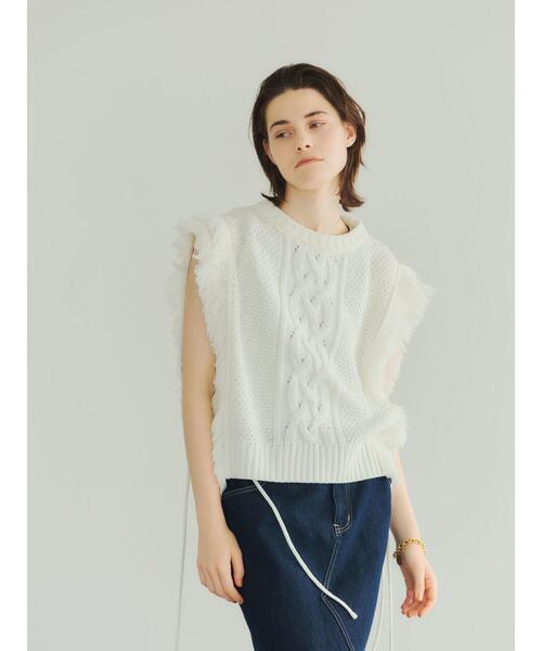 GARAGE OF GOOD CLOTHING（ガレージオブグッドクロージング）の「フリンジケーブルベスト＊（ニット/セーター・レディース・ホワイト/ベージュ系その他2/ブラック・FREE）」の5枚目の写真