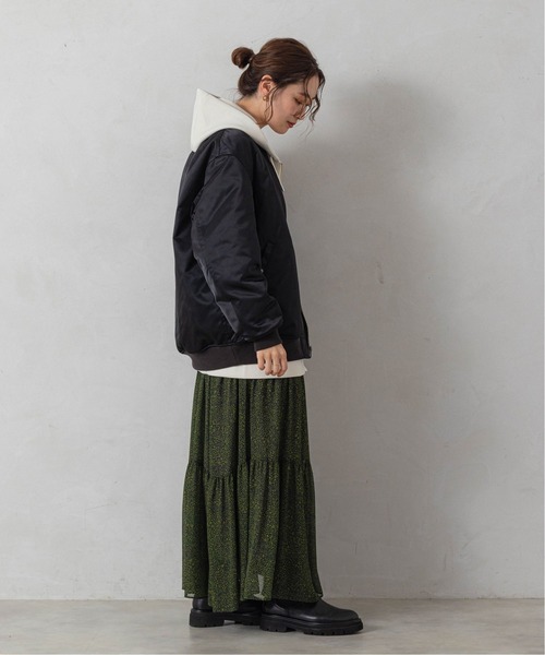 EDIFICE(エディフィス)の「ライトダンボール ZIP パーカー(パーカー・メンズ・ブラック/グレー/アイボリー・1/2/3)」の5枚目の写真