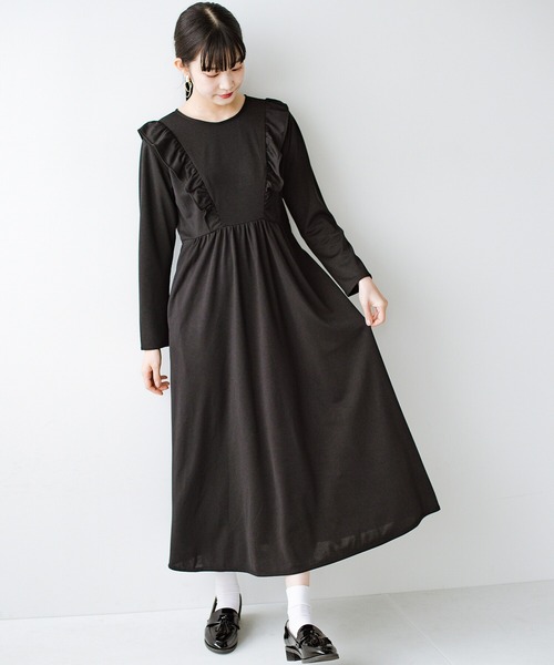 haco!(ハコ)の「かわいくいたいけど楽ちんが譲れない日に最適!便利なフリル付きカットソーワンピース(ワンピース・レディース・ブラック/ダークブラウン・MEDIUM/LARGE/X-LARGE/SMALL)」の11枚目の写真