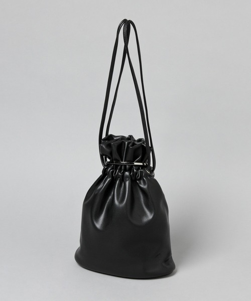 HARE(ハレ)の「シンセティックレザーキンチャクRINGBAG(HARE)(ショルダーバッグ・メンズ・ブラック・FREE)」の3枚目の写真