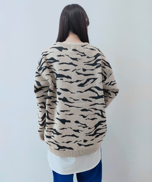 DROIT BELLO(ドロイトベロ)の「DROIT BELLO(ドロイトベロ) ゼブラ柄ジャガードプルオーバー(ニット/セーター・レディース・ライトベージュ/ブラック・FREE)」の12枚目の写真