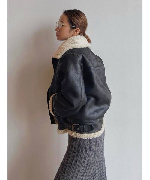 Ungrid（アングリッド）の「フェイクムートンボアブルゾン ( ボンバージャケット )（ブルゾン・レディース・ブラック/ダークブラウン・MEDIUM/SMALL）」の10枚目の写真