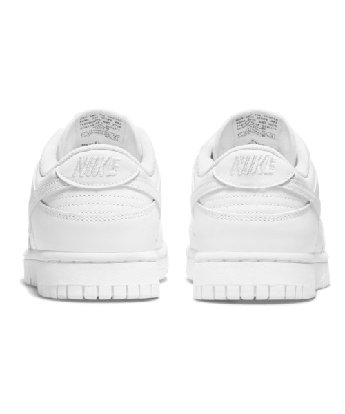 NIKE(ナイキ)の「【NIKE】W NIKE DUNK LOW(スニーカー・レディース・ホワイト・23cm/23.5cm/24cm/24.5cm/25cm/22.5)」の2枚目の写真