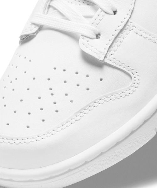 NIKE(ナイキ)の「【NIKE】W NIKE DUNK LOW(スニーカー・レディース・ホワイト・23cm/23.5cm/24cm/24.5cm/25cm/22.5)」の4枚目の写真