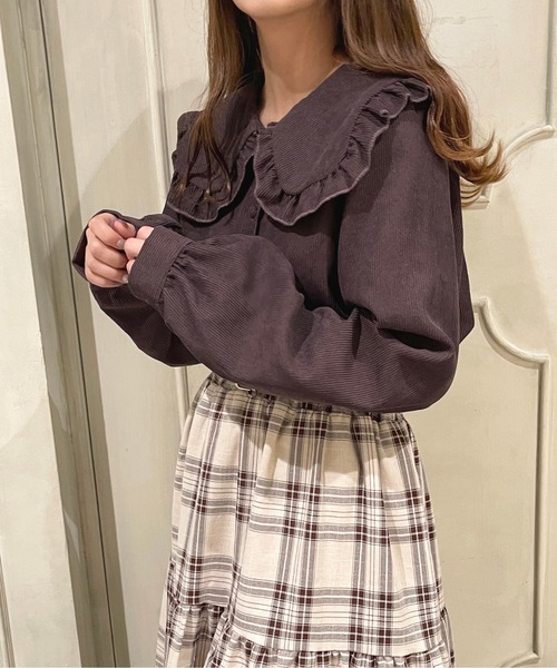 apres jour(アプレジュール)の「コーデュロイフリルブラウス【ZOZOTOWN限定アイテム】(シャツ/ブラウス・レディース・ダークブラウン/ピンクベージュ/グレイッシュベージュ・X-LARGE/フリー)」の17枚目の写真