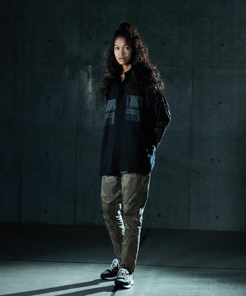 VIRGOwearworks（ヴァルゴウェアワークス）の「CLOTH CARRYING SHIRTS（シャツ/ブラウス・メンズ・ブラック/ホワイト・4/3/2）」の8枚目の写真