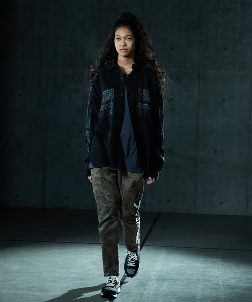 VIRGOwearworks（ヴァルゴウェアワークス）の「CLOTH CARRYING SHIRTS（シャツ/ブラウス・メンズ・ブラック/ホワイト・4/3/2）」の9枚目の写真