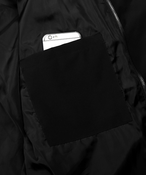 LUXSTYLE(ラグスタイル)の「フードロゴプリント中綿ブルゾン(ブルゾン・メンズ・ブラック/ホワイト・M/L/XL)」の15枚目の写真