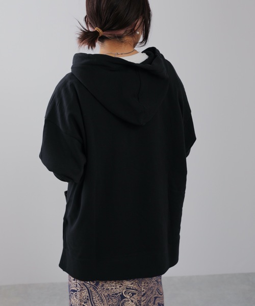 ap retro（アプレトロ）の「キーネックサイドスリットスウェットパーカー（パーカー・レディース・ブラック/オフホワイト/オートミール・FREE）」の15枚目の写真