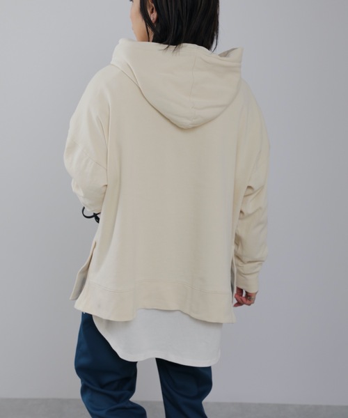 ap retro（アプレトロ）の「キーネックサイドスリットスウェットパーカー（パーカー・レディース・ブラック/オフホワイト/オートミール・FREE）」の8枚目の写真