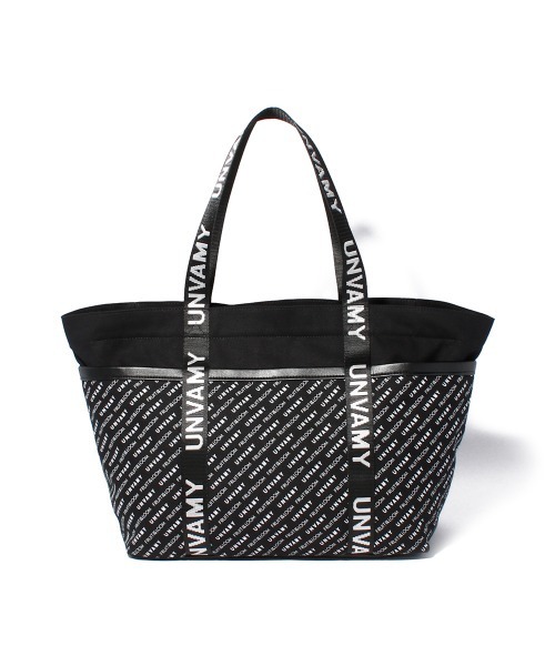 FRUIT OF THE LOOM(フルーツオブザルーム)の「FTL LOGO PATTERN TOTE BAG / トートバッグ 多機能 大容量 A4サイズ収納可 / ユニセックス ジェンダーレス(トートバッグ・メンズ・ブラック/ホワイト・FREE)」の8枚目の写真