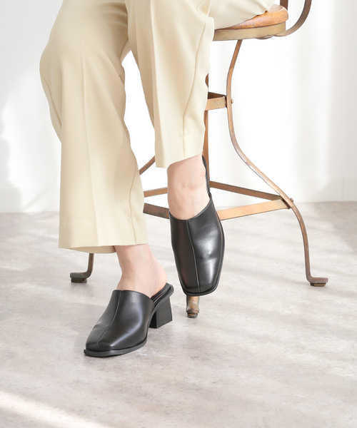 Simplicite(サンプリシテ)の「スクエアトゥミュール(スリッポン・レディース・ホワイト/ブラック/ブラウン・SMALL/MEDIUM/LARGE)」の1枚目の写真