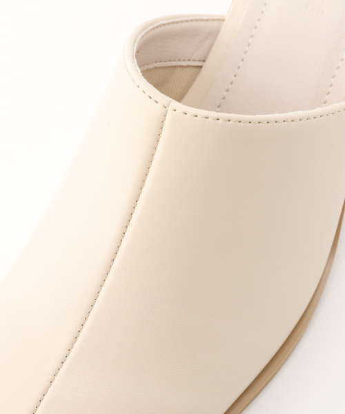 Simplicite(サンプリシテ)の「スクエアトゥミュール(スリッポン・レディース・ホワイト/ブラック/ブラウン・SMALL/MEDIUM/LARGE)」の21枚目の写真