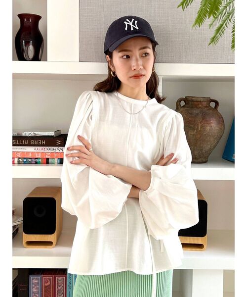 Ungrid（アングリッド）の「ショルダータックブラウス（シャツ/ブラウス・レディース・ブラック/オフホワイト/イエロー/ブルー・FREE）」の15枚目の写真