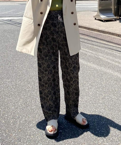 archives（アルシーヴ）の「【限定item】柄とろみテーパードパンツ（その他パンツ・レディース・ブラック/ベージュ/オフホワイト・MEDIUM）」の3枚目の写真