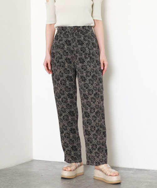 archives（アルシーヴ）の「【限定item】柄とろみテーパードパンツ（その他パンツ・レディース・ブラック/ベージュ/オフホワイト・MEDIUM）」の4枚目の写真