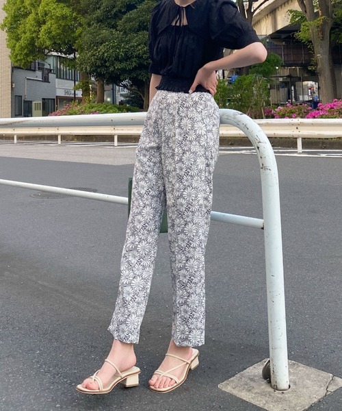 archives（アルシーヴ）の「【限定item】柄とろみテーパードパンツ（その他パンツ・レディース・ブラック/ベージュ/オフホワイト・MEDIUM）」の15枚目の写真