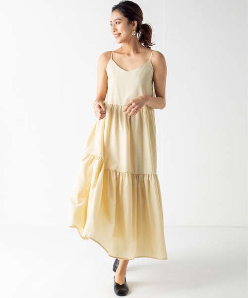 MILLION CARATS（ミリオンカラッツ）の「ボリュームのあるティアードデザインがフェミニンモードなリボンストラップティアードワンピース（ワンピース・レディース・チャコールグレー/ベージュ/ピンク・FREE）」の22枚目の写真