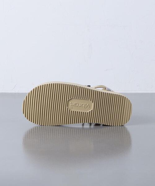 suicoke（スイコック）の「＜SUICOKE(スイコック)＞TOSSHI-V サンダル（サンダル・レディース・ブラック/ベージュ・24cm/25cm/23cm）」の4枚目の写真