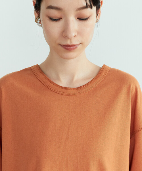 ONIGIRI(オニギリ)の「2WAY ヘンリーネックTシャツ(Tシャツ/カットソー・レディース・チャコール/ネイビー/ベージュ/イエロー×グリーン/オレンジ/ホワイト・FREE)」の17枚目の写真