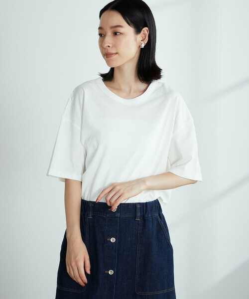 ONIGIRI(オニギリ)の「2WAY ヘンリーネックTシャツ(Tシャツ/カットソー・レディース・チャコール/ネイビー/ベージュ/イエロー×グリーン/オレンジ/ホワイト・FREE)」の21枚目の写真