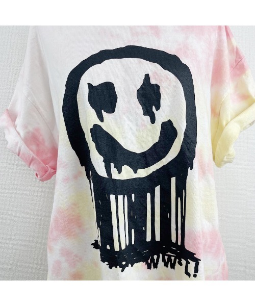 WORLD WIDE LOVE!（ワールドワイドラブ）の「デッドスマイルタイダイＴシャツ（Tシャツ/カットソー・レディース・サックスブルー系/パープル系/ピンク系・1）」の6枚目の写真