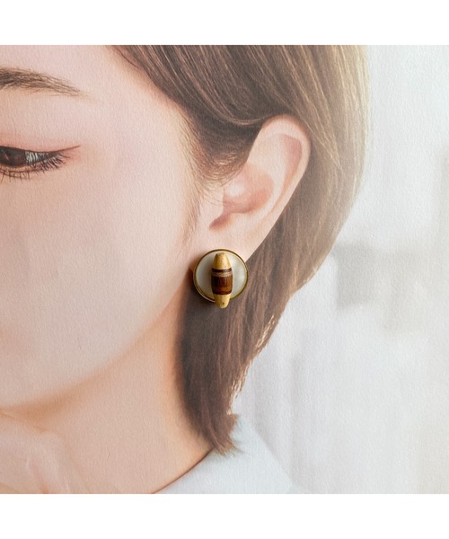 tone（トーン）の「【-lensa-】2wayで使える大人カジュアルピアス(MA)（ピアス（両耳用）・レディース・ホワイト・FREE）」の4枚目の写真
