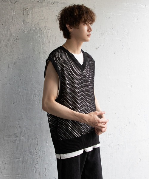 ALAND（エーランド）の「3.3 Field Trip／MESH KNIT VEST 2353203（ベスト・メンズ・ライトベージュ/ブラック・FREE）」の5枚目の写真