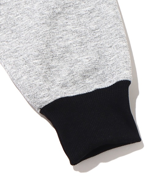 THE NORTH FACE（ザノースフェイス）の「THE NORTH FACE 92EXTREME SWEAT CREW / ザ・ノース・フェイス ナインティーツーエクストリームスウェットクルー（スウェット・メンズ・グレー/オリーブ・L/XL/S/M/XXL）」の14枚目の写真