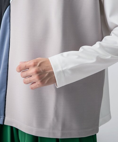 tk.TAKEO KIKUCHI(ティーケータケオキクチ)の「◆カーブスイッチカットソー(ユニセックスアイテム)(Tシャツ/カットソー・メンズ・ホワイト系5/ブラック系4/ネイビー系4・01/02/03)」の9枚目の写真