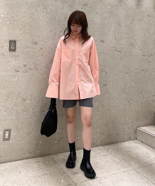 EPIMI E'PIMMY(エピミエピミー)の「〈ユニセックス〉ロングカフスオーバーシャツ(シャツ/ブラウス・レディース・オフホワイト/ピンク/ブルー/アイボリー・MEDIUM)」の20枚目の写真
