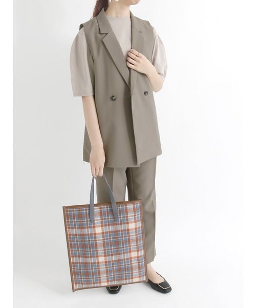 Te chichi（テチチ）の「センタープレステーパードパンツ【セットアップ可】（その他パンツ・レディース・カーキ/チャコール・ﾌﾘ-）」の4枚目の写真