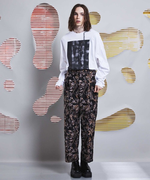 MAISON SPECIAL（メゾンスペシャル）の「《ユニセックスアイテム》アブストラクトハンドプリントオーバーサイズステッチクルーネックロングスリーブTシャツ【MAISON SPECIAL/メゾンスペシャル】（Tシャツ/カットソー・メンズ・ブラック/オフホワイト・1/2/0）」の3枚目の写真