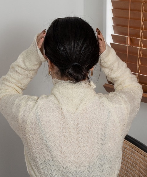 lawgy(ラウジー)の「openwork high neck knit tops(ニット/セーター・レディース・オレンジ系その他/アイボリー/グリーン系その他・FREE)」の5枚目の写真