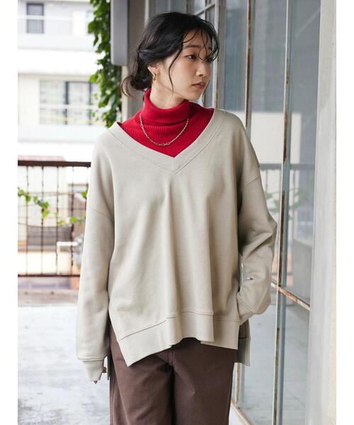 CRAFT STANDARD BOUTIQUE(クラフトスタンダードブティック)の「Vネック裏毛プルオーバー(スウェット・レディース・チャコールグレー/グリーン/ベージュ・FREE)」の14枚目の写真