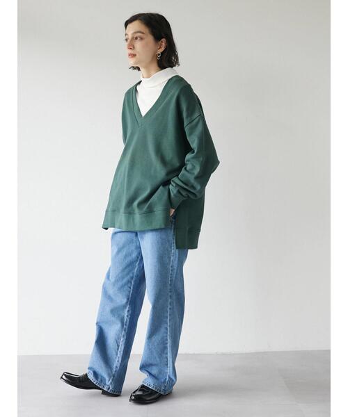 CRAFT STANDARD BOUTIQUE(クラフトスタンダードブティック)の「Vネック裏毛プルオーバー(スウェット・レディース・チャコールグレー/グリーン/ベージュ・FREE)」の22枚目の写真