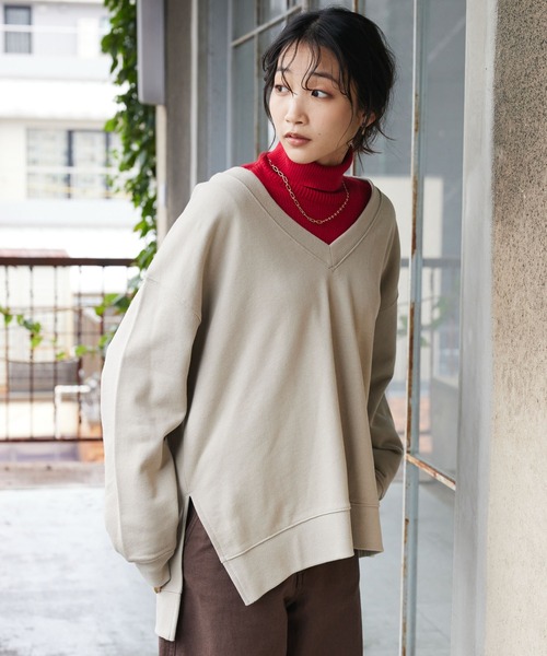 CRAFT STANDARD BOUTIQUE(クラフトスタンダードブティック)の「Vネック裏毛プルオーバー(スウェット・レディース・チャコールグレー/グリーン/ベージュ・FREE)」の3枚目の写真