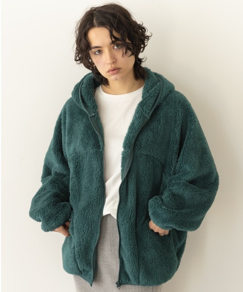 koe（コエ）の「ボアブルゾンパーカー（ブルゾン・レディース・オフホワイト/ブラック/ベージュ/グリーン・FREE）」の4枚目の写真