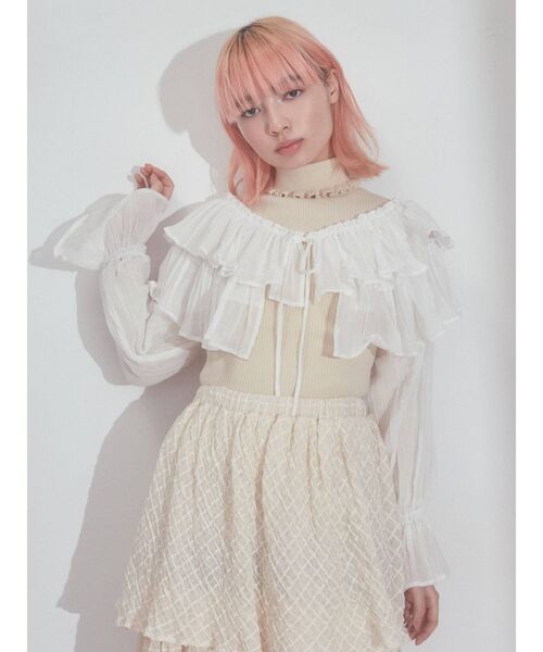 merry jenny（メリージェニー）の「モアショートラッフルブラウス（シャツ/ブラウス・レディース・オフホワイト/チャコールグレー・FREE）」の3枚目の写真