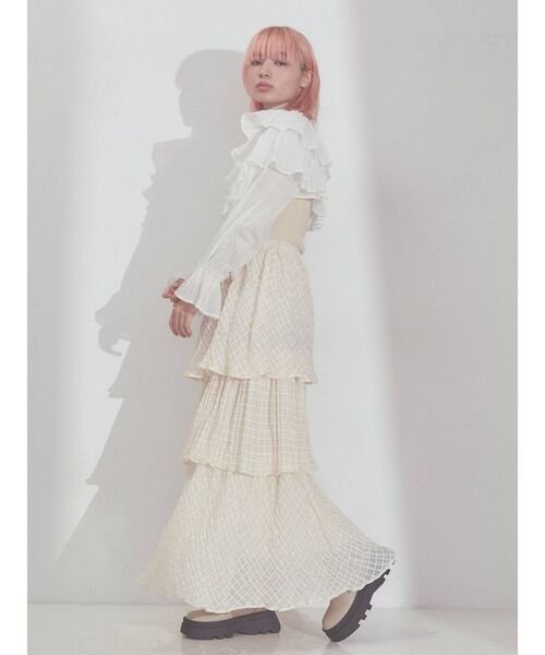 merry jenny（メリージェニー）の「モアショートラッフルブラウス（シャツ/ブラウス・レディース・オフホワイト/チャコールグレー・FREE）」の6枚目の写真