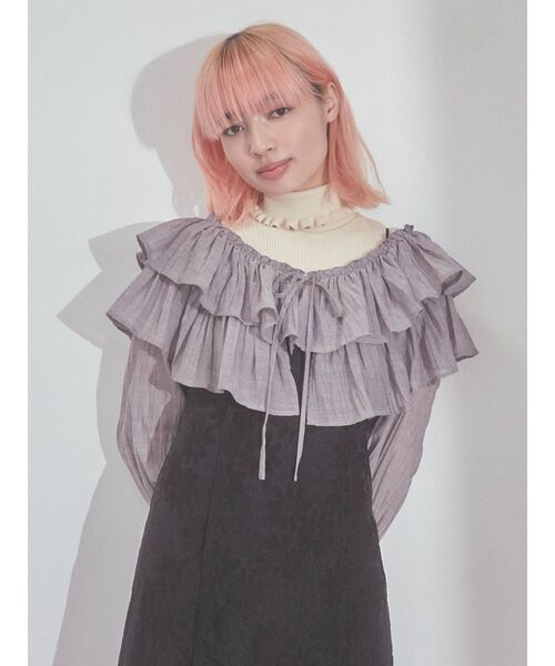 merry jenny（メリージェニー）の「モアショートラッフルブラウス（シャツ/ブラウス・レディース・オフホワイト/チャコールグレー・FREE）」の7枚目の写真