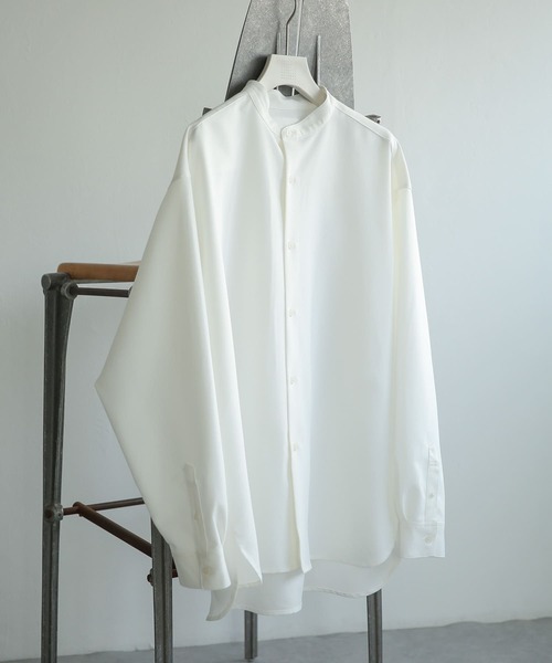 SENSE OF PLACE by URBAN RESEARCH（センスオブプレイスバイアーバンリサーチ）の「『セットアップ対応』 バンドカラールーズシャツ（シャツ/ブラウス・メンズ・ホワイト/ブラック/カーキ/ブルー・MEDIUM/LARGE）」の2枚目の写真