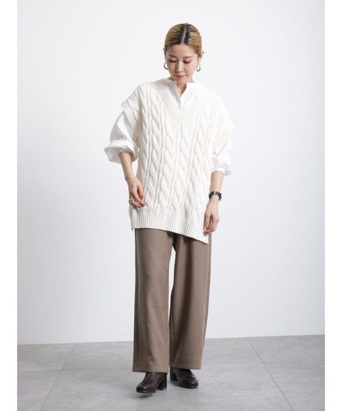 Samansa Mos2 blue（サマンサモスモスブルー）の「ケーブルニットベスト（ニット/セーター・レディース・グレー/チャコール/キナリ・ﾌﾘ-）」の13枚目の写真