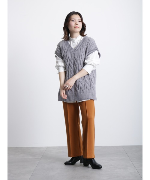 Samansa Mos2 blue（サマンサモスモスブルー）の「ケーブルニットベスト（ニット/セーター・レディース・グレー/チャコール/キナリ・ﾌﾘ-）」の9枚目の写真